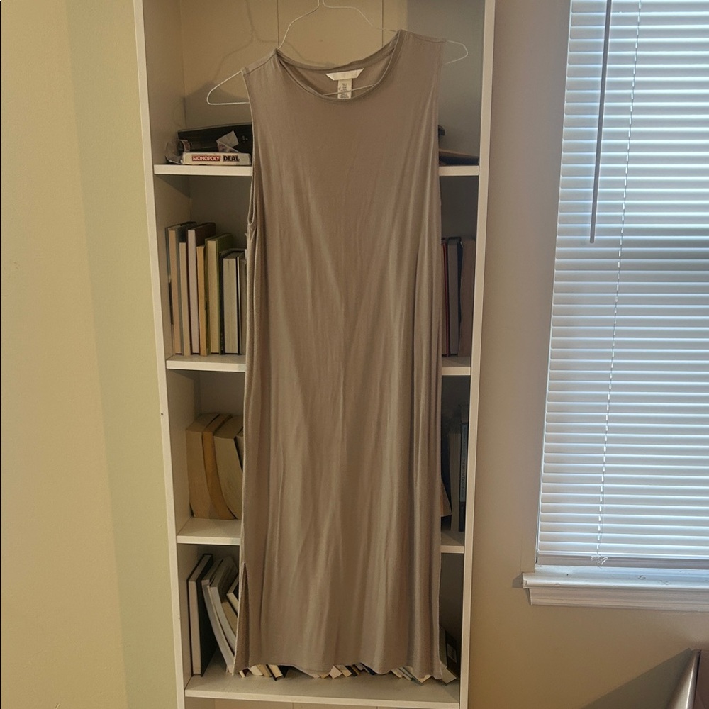 H&M Sleeveless Tan Midi Dress